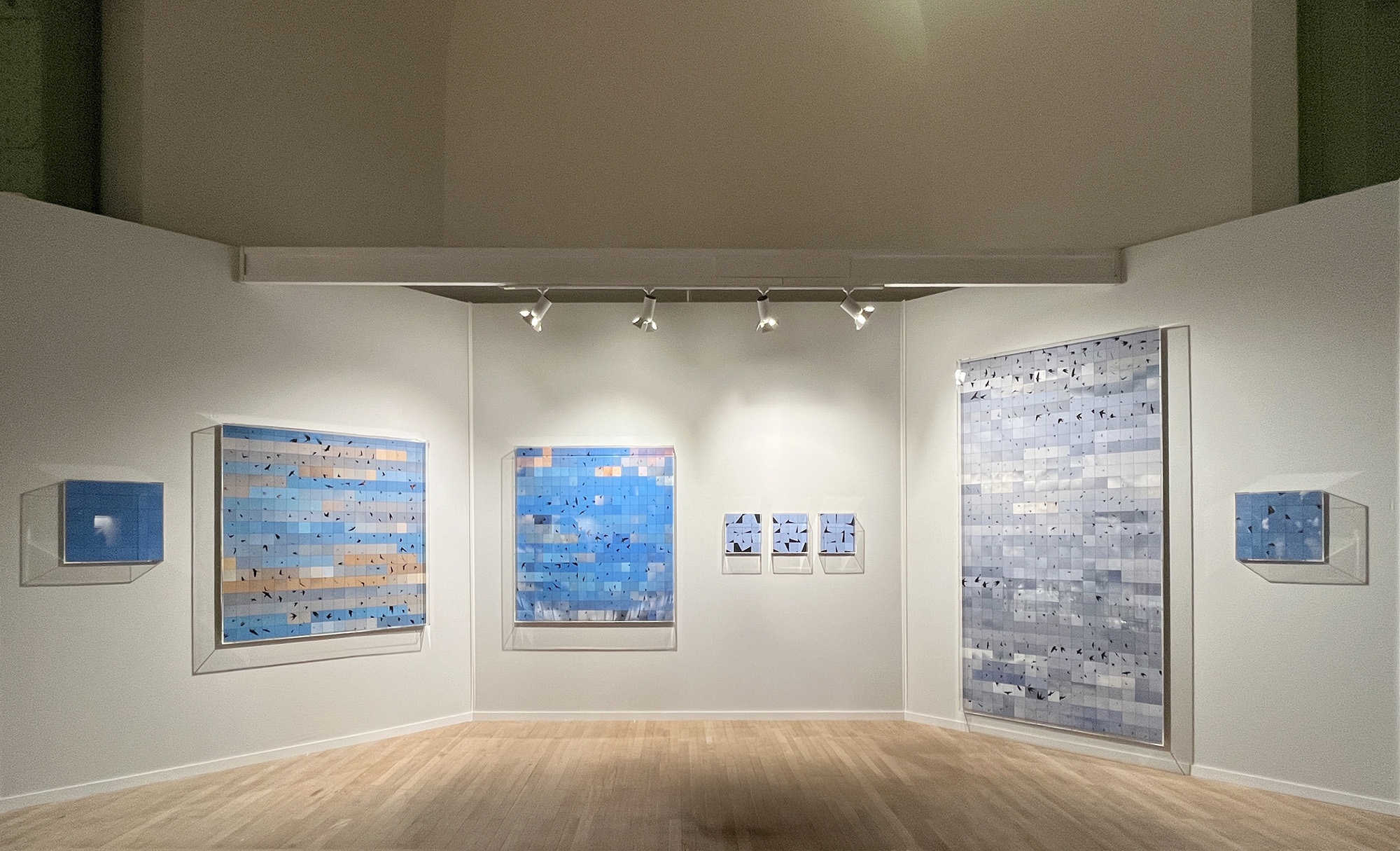 Le bleu du ciel - Paris Photo 2024 — 2020 Edouard Taufenbach Bastien Pourtout